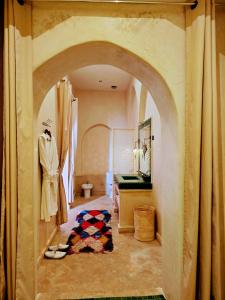 Koupelna v ubytování riad kasbah privilège and spa