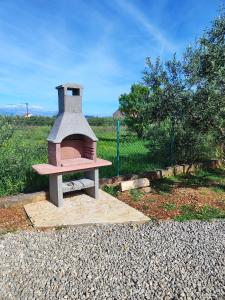 Gallery image of 'Olive grove' Camping House-near the beach in Djvulje