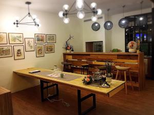 Master Chitow Hostel 레스토랑 또는 맛집