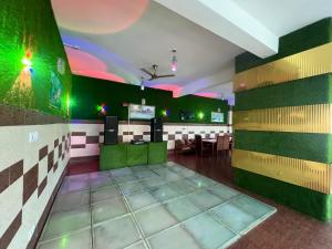 博瓦利Sitara Ambience Resort Halwani-Kaichi dham Bypass Road的相册照片