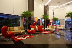 Posezení v ubytování Nova Express Pattaya Hotel