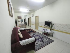 Μια τηλεόραση ή/και κέντρο ψυχαγωγίας στο Homestay Kejora Bukit Rangin