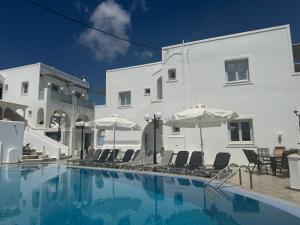 Bazén v ubytování Hotel Hellas nebo v jeho okolí