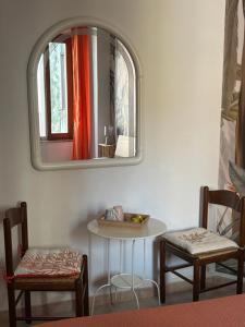 Posedenie v ubytovaní Assajè Guestroom