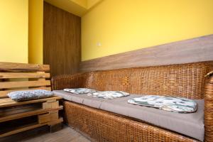 Posezení v ubytování Nova Guesthouse - Private En-Suite Rooms I Sofia Center I Self Check-In