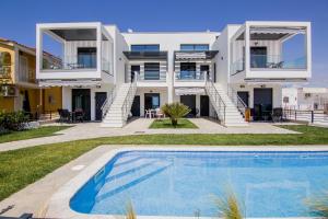 Bassein majutusasutuses Olympiada Residential Complex & Villas või selle lähedal