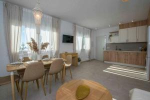 Kuchnia lub aneks kuchenny w obiekcie Casa Marinero beach 1