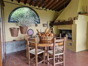 Kuchyň nebo kuchyňský kout v ubytování Il Palazzaccio - Tuscan Historical Villa in Reggello + 37 fotografií