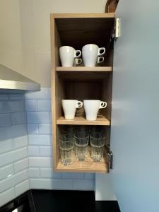 Příslušenství pro přípravu čaje a kávy v ubytování Superb Triple Room near Croke Park - 1