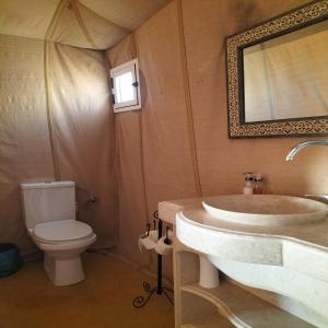 Koupelna v ubytování Magnifique Luxury Camp