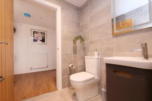 Ένα μπάνιο στο Swift Apartments York