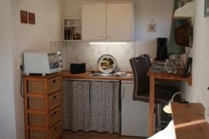 Η κουζίνα ή μικρή κουζίνα στο Ferienwohnung "Lotti"