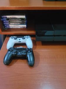 Imagen de la galería de Beautiful Studio Apartment with Wi-Fi, Netflix, PlayStation 4, Kitchen, Supermarket, Pharmacy & Laundry, en Abuja