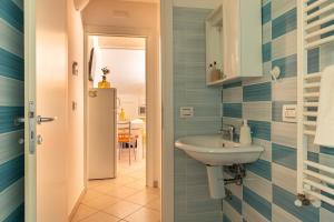 Koupelna v ubytování Intero Appartamento con Terrazzo a 100m dal Mare + 10 fotografií