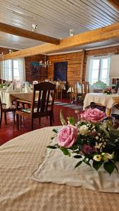Restaurace v ubytování Kierinki Village Lomahuoneisto