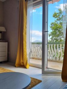 Ένα ή περισσότερα κρεβάτια σε δωμάτιο στο Boka Bay Apartments +54 φωτογραφίες