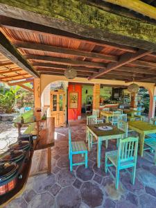 Restaurace v ubytování Canto Verde Pousada