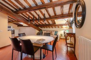 Kuchyňa alebo kuchynka v ubytovaní Luxury Apartment Pantheon