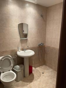 A bathroom at Julia Vigo Panorama apartments
