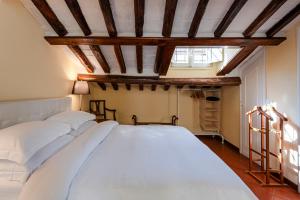 Posteľ alebo postele v izbe v ubytovaní Luxury Apartment Pantheon