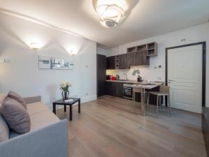 Η κουζίνα ή μικρή κουζίνα στο Italstay - Bollo Studio flat - 5 min to Duomo +8 φωτογραφίες