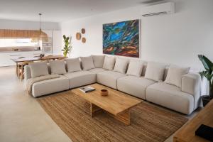 Χώρος καθιστικού στο Villas Elements by Alondra