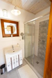 A bathroom at Vidéki Porta