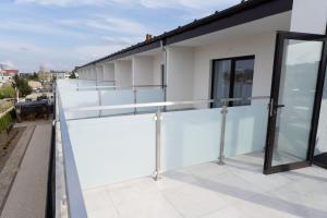 En balkon eller terrasse på Hotel - Restauracja SŁONECZNA