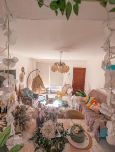 a living room with a couch and a table at Arting Sea-A Dog friendly house in Khlorakas