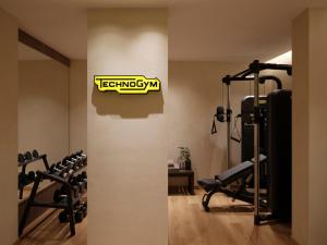 Fitness centrum a/nebo fitness zařízení v ubytování Enarma Suites & Spa Wellness Retreat