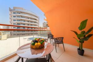 迪拜VayK - Stylish Studio with Pool View in Silicon Oasis的相册照片