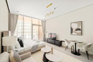 迪拜VayK - Stylish Studio with Pool View in Silicon Oasis的相册照片