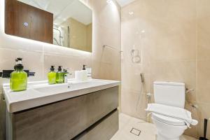 迪拜VayK - Stylish Studio with Pool View in Silicon Oasis的相册照片 更多3张照片