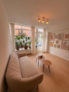 Prostor za sedenje u objektu Room with ensuite and garden