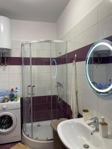 Ένα μπάνιο στο FRAAL Apartments +8 φωτογραφίες