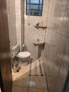 Ένα μπάνιο στο Casa grande confortável tipo chácara