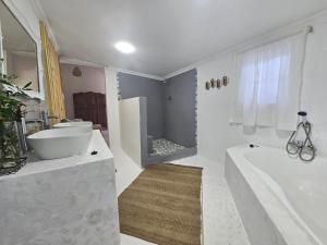 Bilik mandi di Lemón Phoenix +26 gambar
