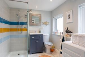 Koupelna v ubytování Landlords Cottage + 19 fotografií