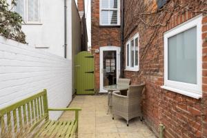 Posezení v ubytování Landlords Cottage