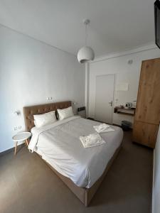 Galini Hotel Bed and Breakfast客房内的一张或多张床位
