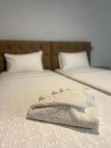 Galini Hotel Bed and Breakfast客房内的一张或多张床位