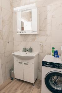 Un baño de L & S Apartmani
