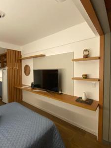 TV a/nebo společenská místnost v ubytování MODERN AND STYLISH STUDIO BARRA, SALVADOR - Circuito Carnaval + 41 fotografií