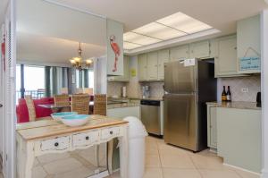 Köök või kööginurk majutusasutuses Paradise by Bryant Real Estate