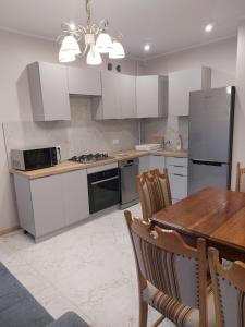 Dapur atau dapur kecil di ApartamentyEldorado