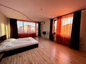 Postel nebo postele na pokoji v ubytování Silistar Hotel