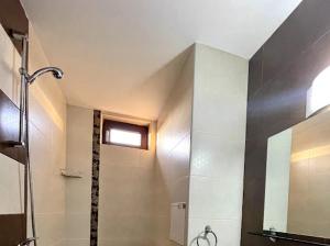 A bathroom at Silistar Hotel Még 37 kép