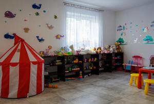 Klub dla dzieci w obiekcie POKOJE GOŚCINNE LAWENDOWY DWÓR