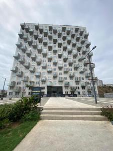 Tòa nhà nơi căn hộ tọa lạc +13 ảnh