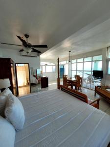 Μια τηλεόραση ή/και κέντρο ψυχαγωγίας στο Home Sweet Home Resort